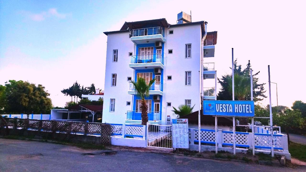 Vesta Hotel Side Exterior foto